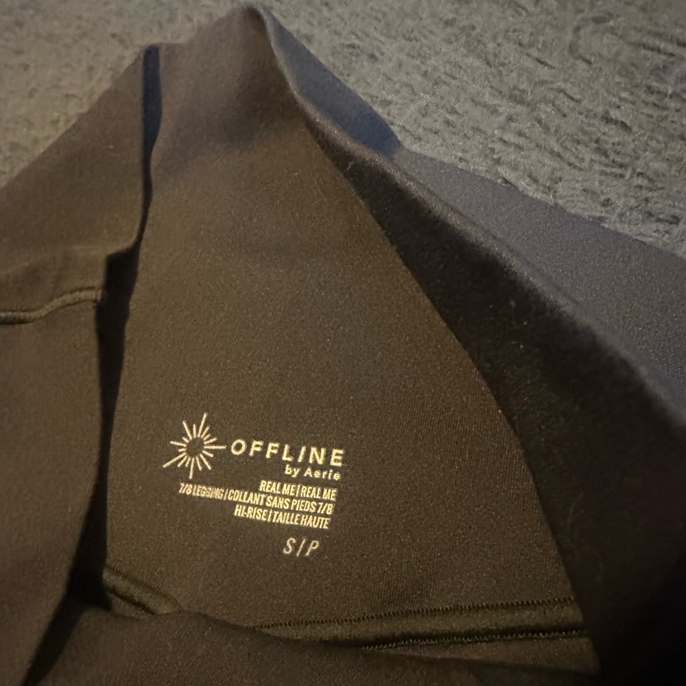 Aerie Offline cross waist dark gray leggings, size small - Picture 3 of 5